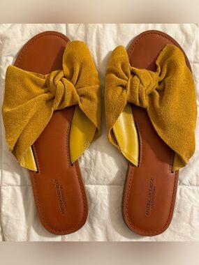 American Eagle Outfitters Yellow Bow Slide Sandals 8